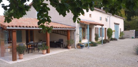 Beautiful Charentaise Farmhouse