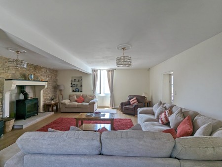 Manor House Nestled in 8 Hectares