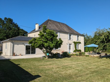 Manor House Nestled in 8 Hectares