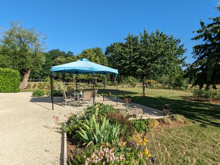 Manor House Nestled in 8 Hectares