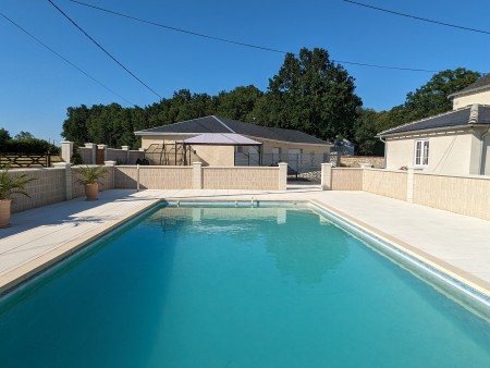 Manor House Nestled in 8 Hectares