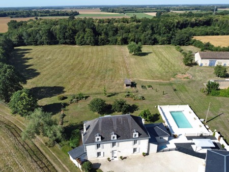 Manor House Nestled in 8 Hectares