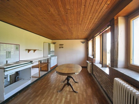 Manor House Nestled in 8 Hectares
