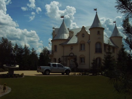Impressive Polish Castle for Sale in POLAND with 14 rooms.