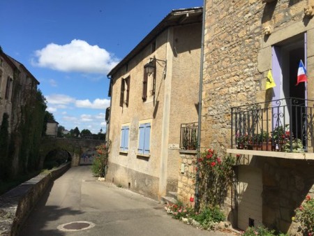 Beautiful House Near River In Puy L'Éveque, SW France