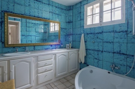 Stunning Hilltop Villa with Pool and Guest Gite