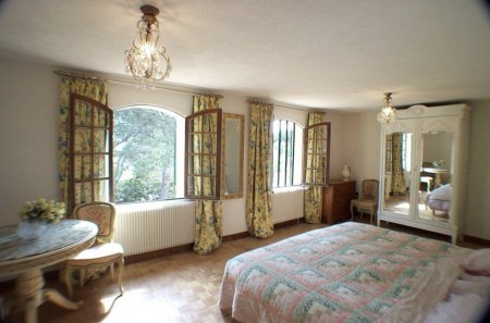 Stunning Hilltop Villa with Pool and Guest Gite