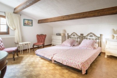Stunning Hilltop Villa with Pool and Guest Gite