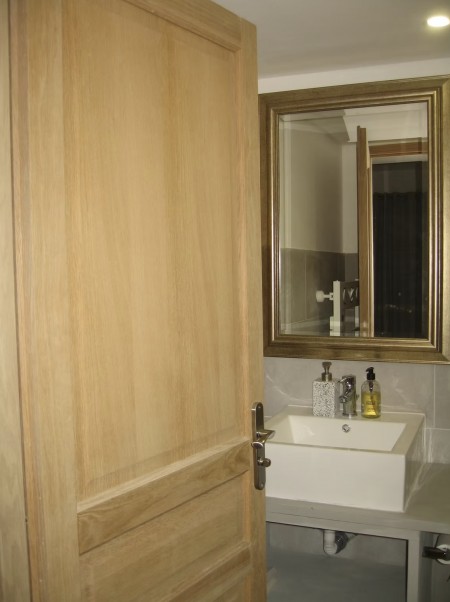 Beautiful Apartment By a Lake with Income Stream