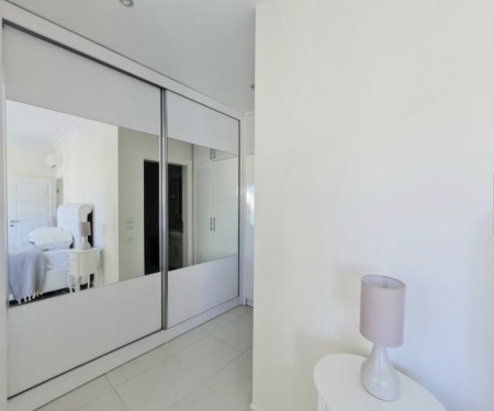 Luxurious Two Bedroom Apartment