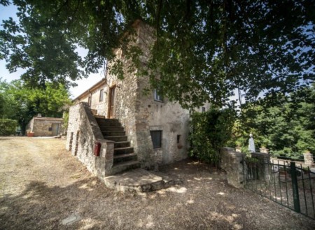 Detached Countryside Villa For Sale