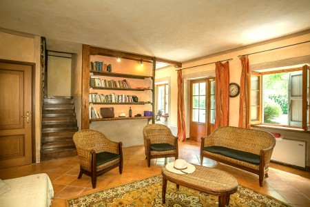 Enchanting Tuscan country home with swimming-pool,beautiful gardens and 10 ha of woodland