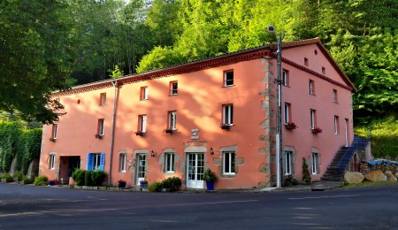 Boutique Spa Hotel / B&B with Owners Apartment and 7200m2 of Land