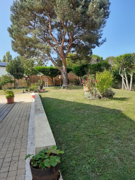 Lovely Late 1970's House with Garden