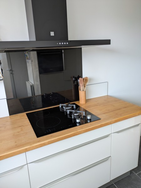 Charming Fully Renovated Farmhouse by the sea