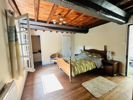 Pretty detached 2 bedroom cottage in Normandy