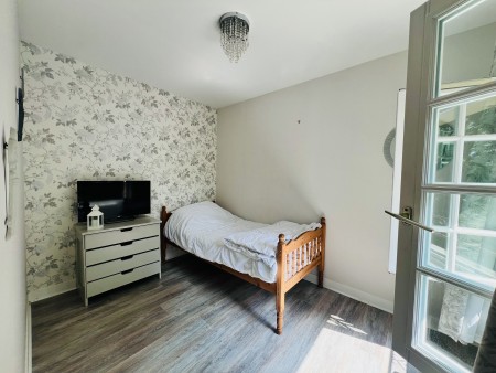Pretty detached 2 bedroom cottage in Normandy